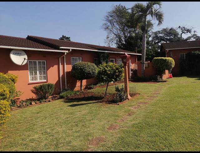 3 BEDROOM COMPLEX FOR SALE IN GRANTHAM PARK